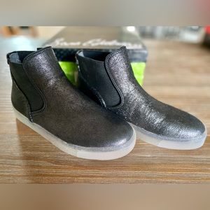 NWB Sam Edelman Metallic High-cut Side Gore Sneakers Size 7M